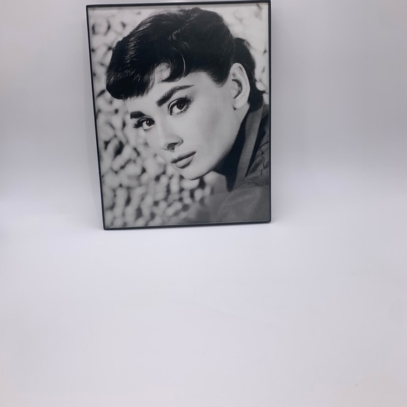 Audrey Hepburn Retro Vintage Celebrity Framed Magazine Print Wall Art - Picture 9 of 16
